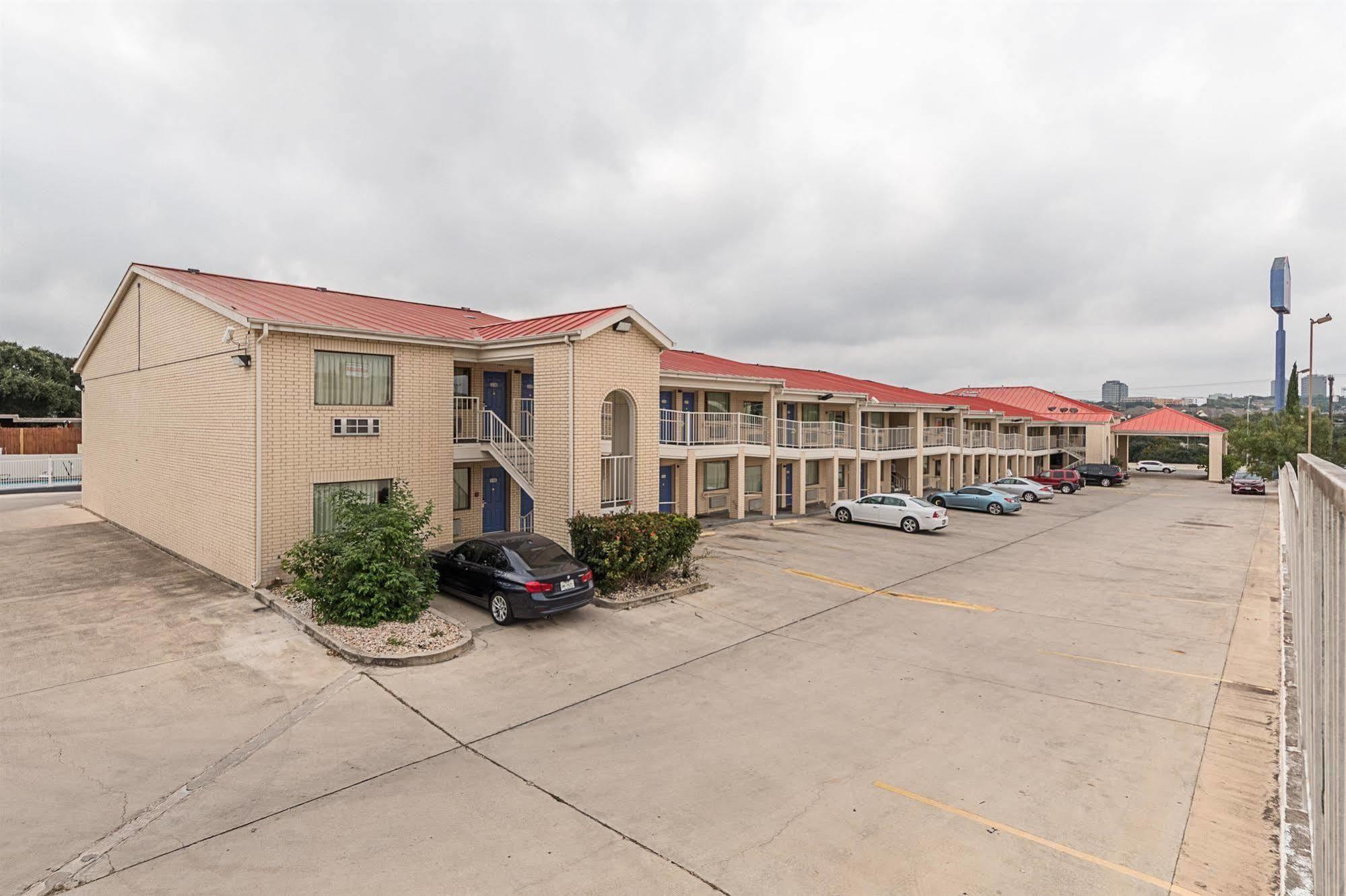 Motel 6-San Antonio, Tx - Fiesta Trails Exterior foto